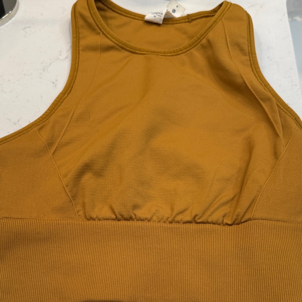 Lululemon Wunder train Medium Support Long Line sports bra C to D cup
Sz 4